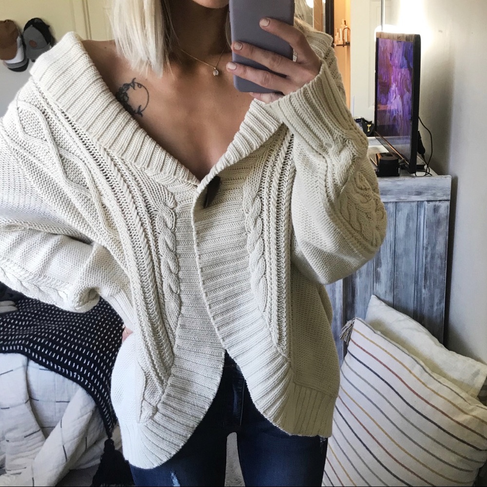 Cozy knit Eddie Bauer sweater